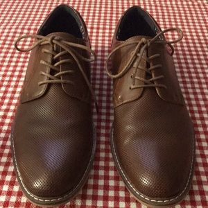 Men’s Madden Brown Oxfords size 11 US